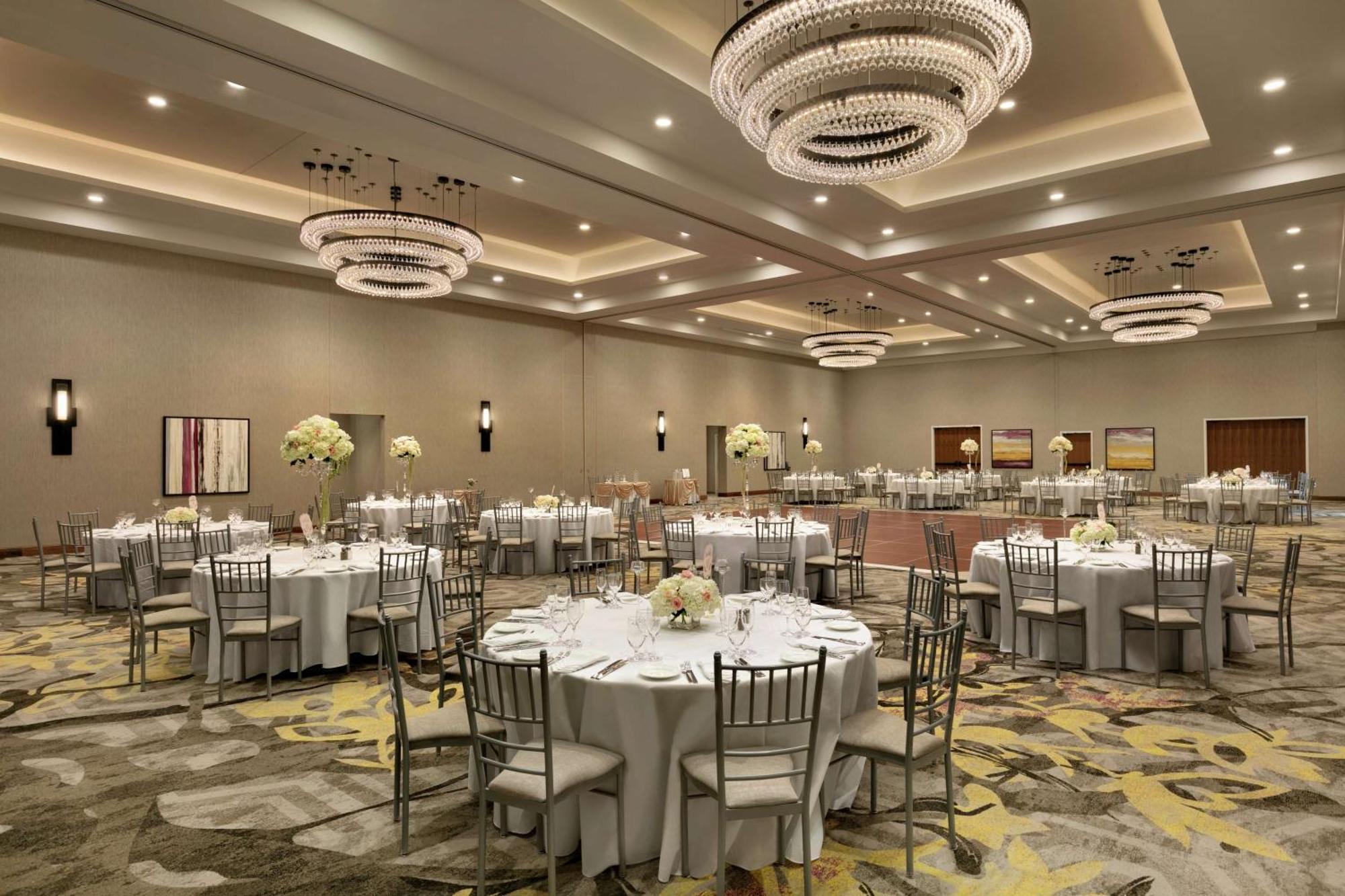 Embassy Suites By Hilton Berkeley Heights Exterior photo